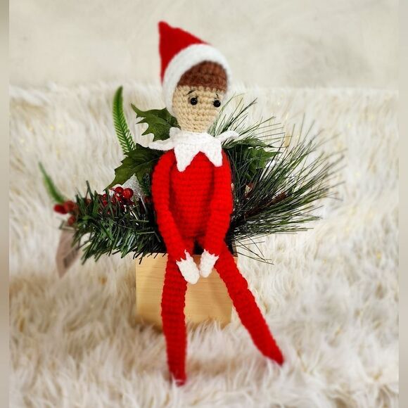 New Handmade Crochet Christmas Elf. - Picture 1 of 10